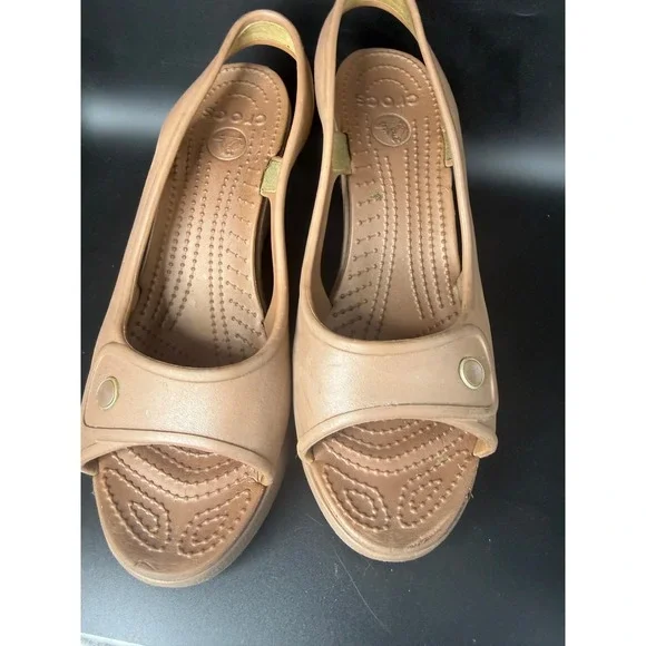 Crocs Women's Slingback Wedge Sandals Tan Size 8 M - Picture 4 of 5